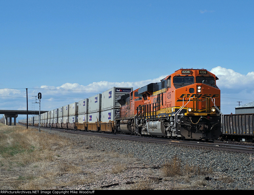BNSF 4236